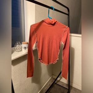 SOLD Orange BDG turtleneck/Urban Outfitters Size:small new without tags